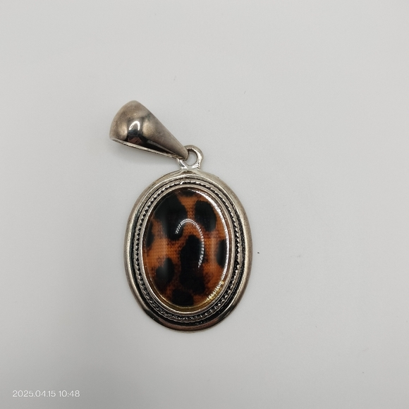 Silver Tone Oval Silver and Brown Leopard Pendant - Picture 10 of 10